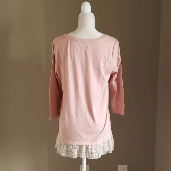 Long sleeve tee with bottom lace detail - Picture 2 of 4